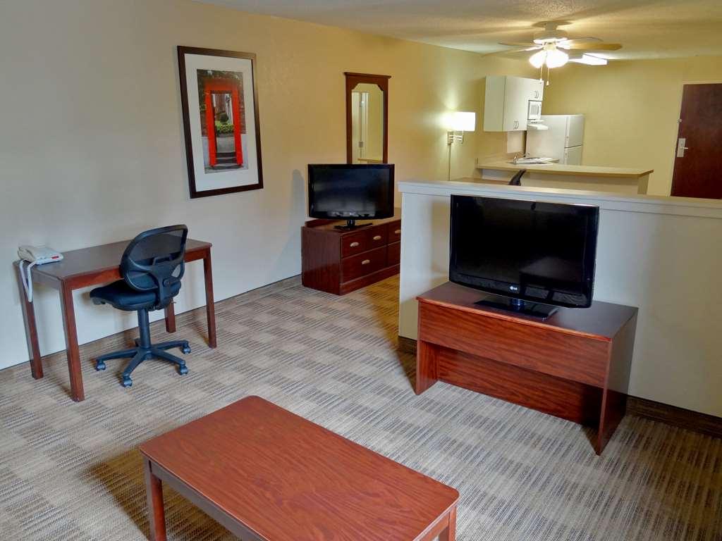 Extended Stay America Suites - Long Island - Bethpage Стая снимка